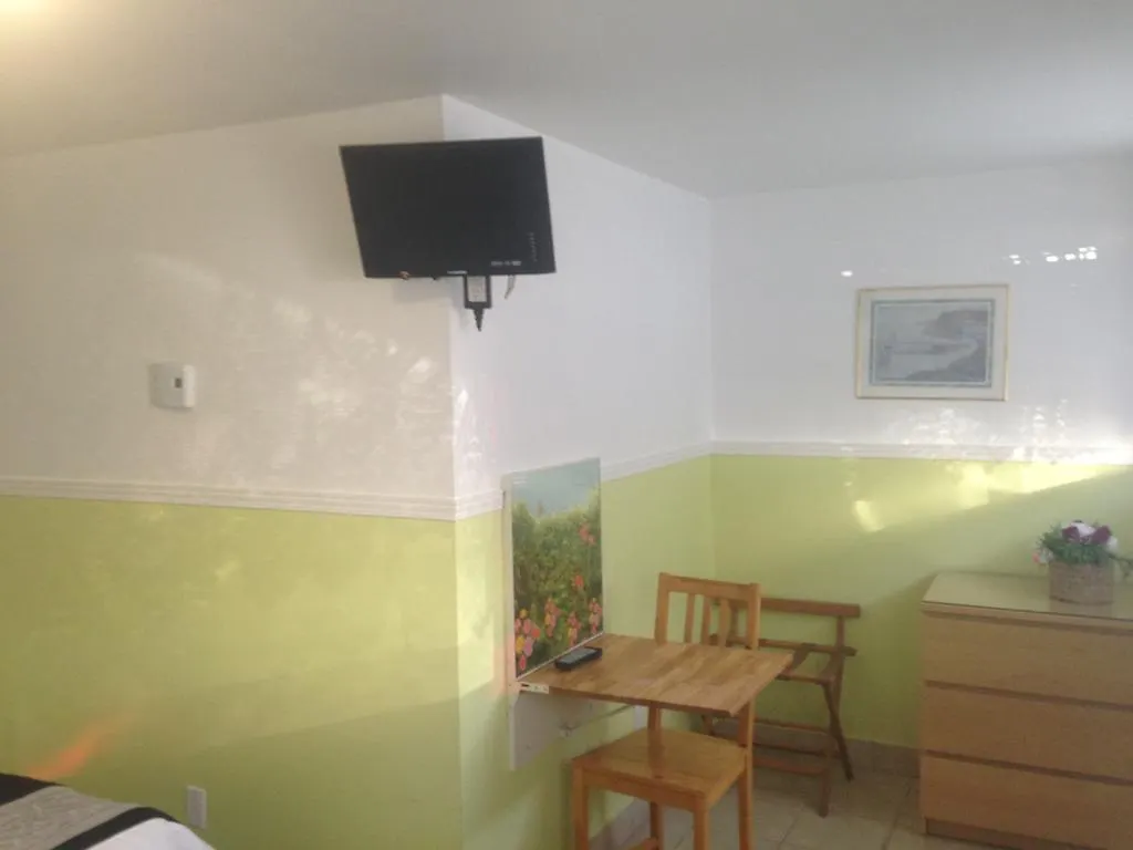 Gite Au Pignon Vert Ste-Foy Ville de Québec Couette-café